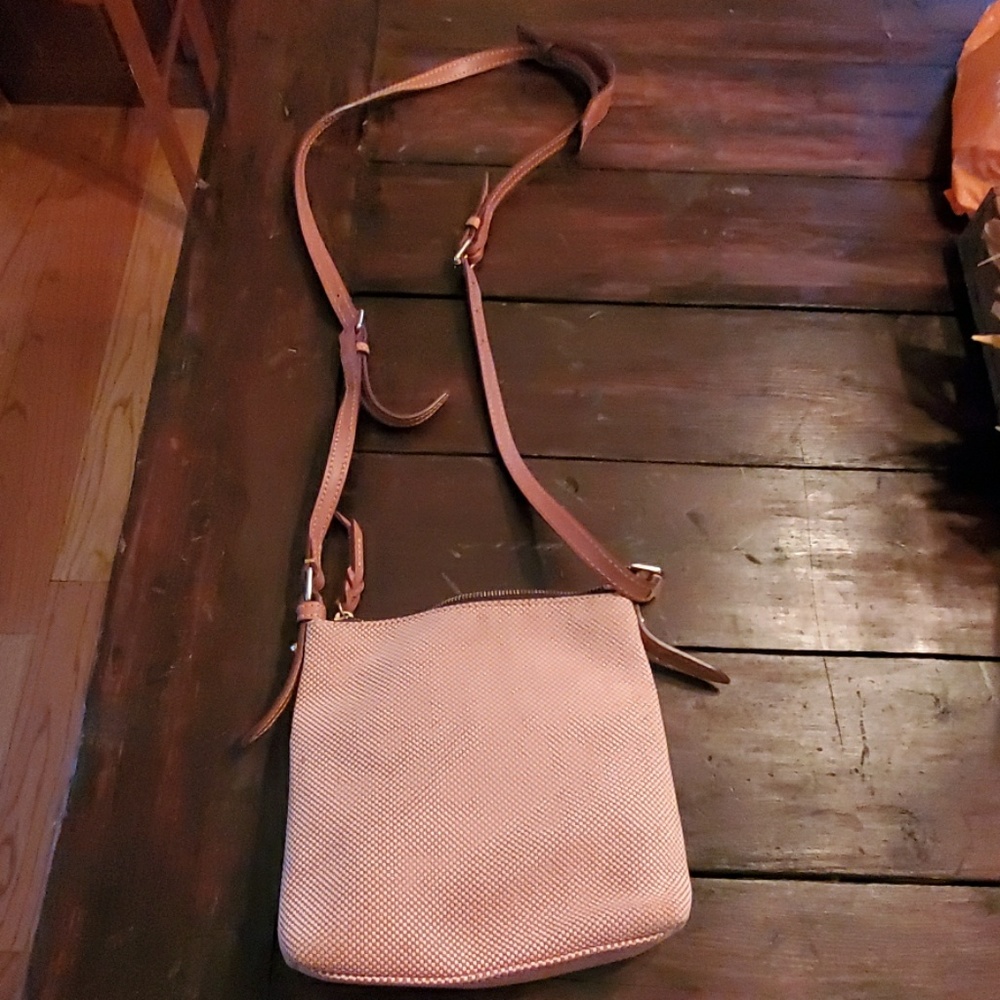 Dooney & Bourke crossbody - Picture 3 of 4